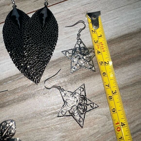 Earrings women’s lot of 5 pairs all silver tone large hoops and dangles all nwot - Picture 7 of 11